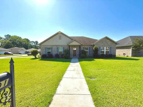101 Brattleboro Ct, Dothan, AL 36301