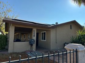 249 Dr Martin Luther King Jr Blvd, Bakersfield, CA