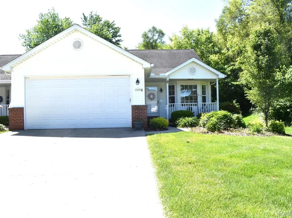 1043 Curzon St, Howell, MI 48843