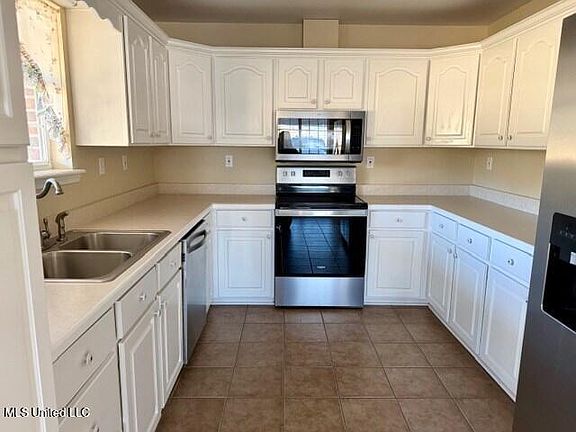 2nd image of 38 Wyatt Ln