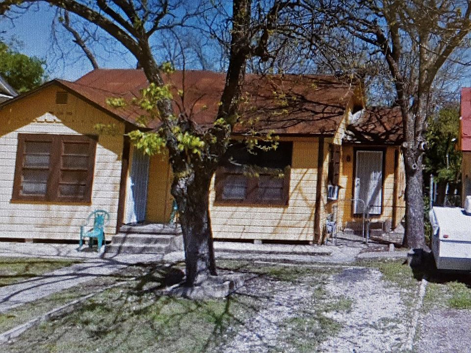 FRONT VIEW OF HOME