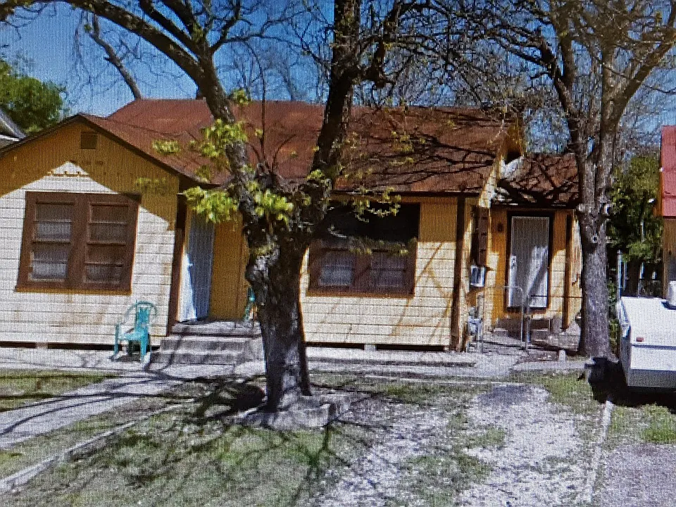 FRONT VIEW OF HOME
