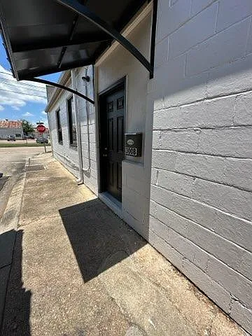 300 E Taft St #B — Photo 3