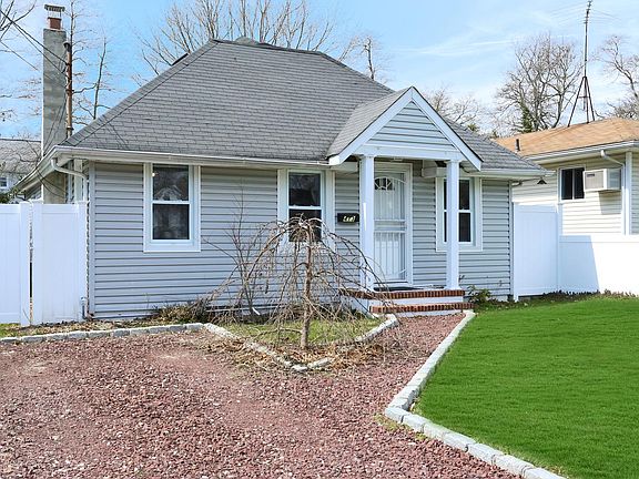 2nd image of 413 Myrtle Ave