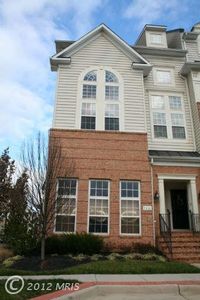 7101 Little Thames Dr #213, Gainesville, VA, 20155