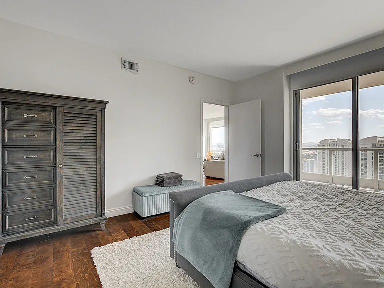 222 Karen Ave #4101 — Photo 19