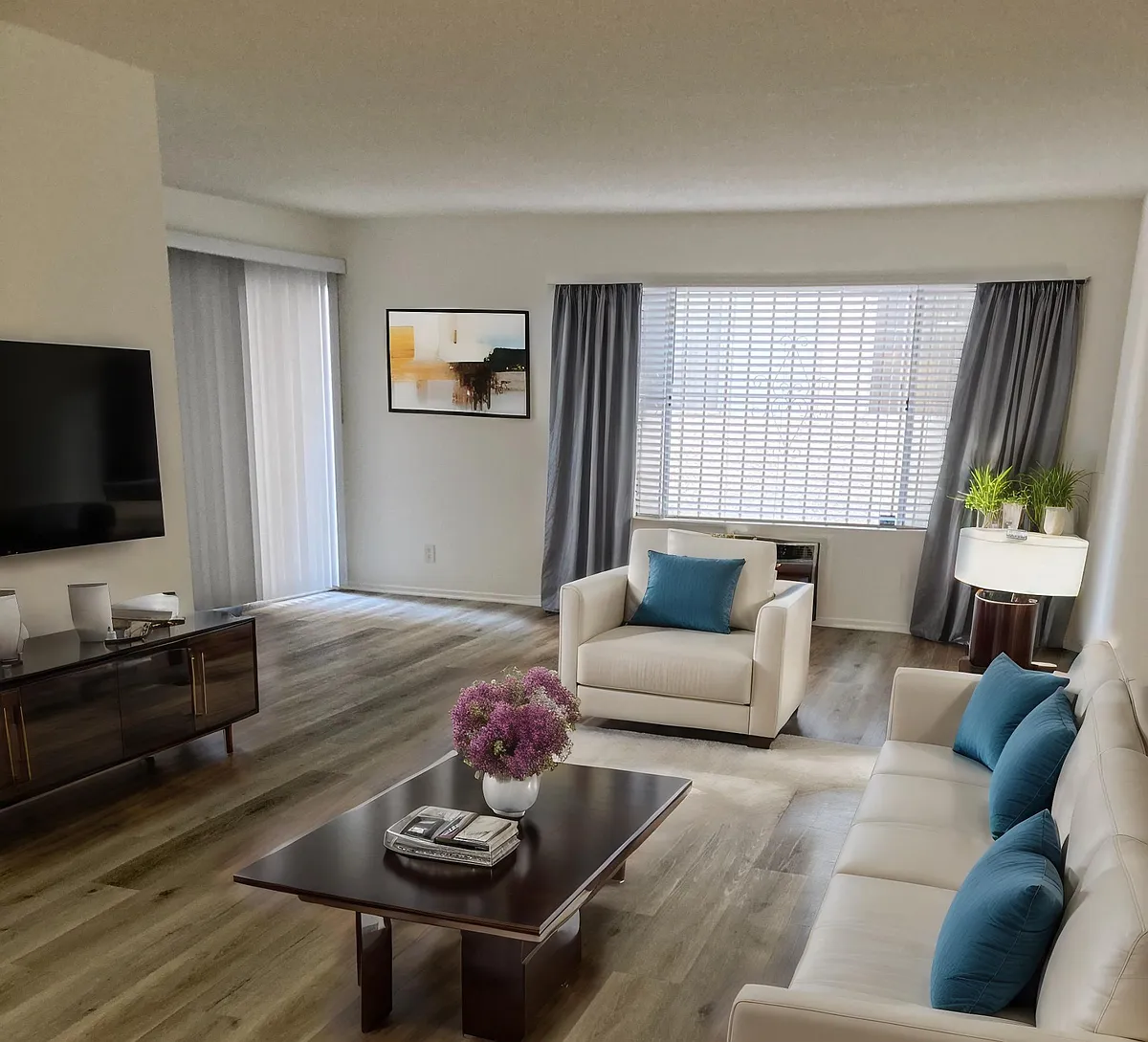 1 Bedroom 1 Bath - Unit 103 - 309 S Sherbourne Dr