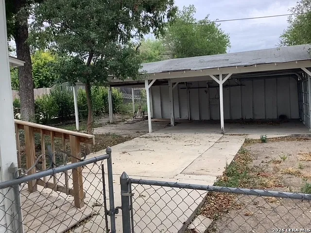 522 W Hollywood Ave — Photo 12