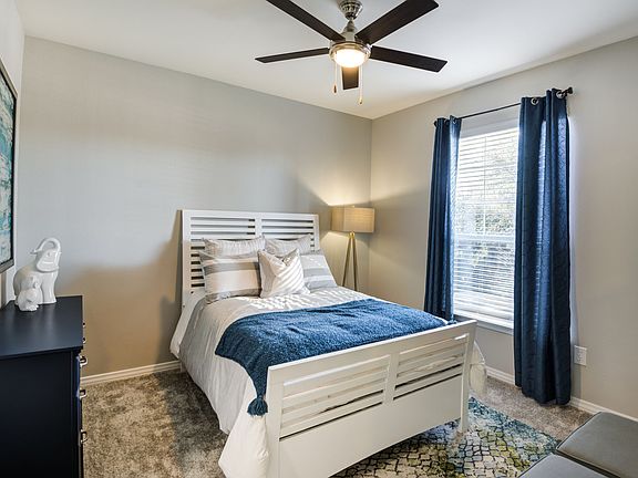 3rd image of 1420 W McDermott Dr APT 232