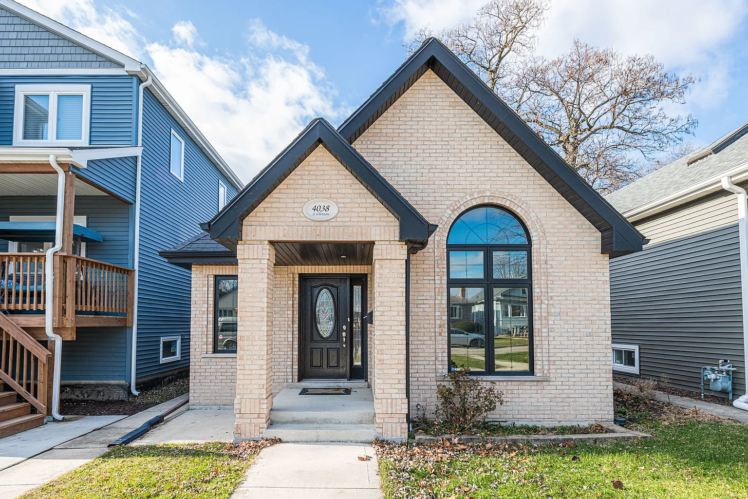 4038 Clinton Ave photo 1