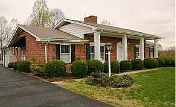 2nd image of 102 Stratford Dr