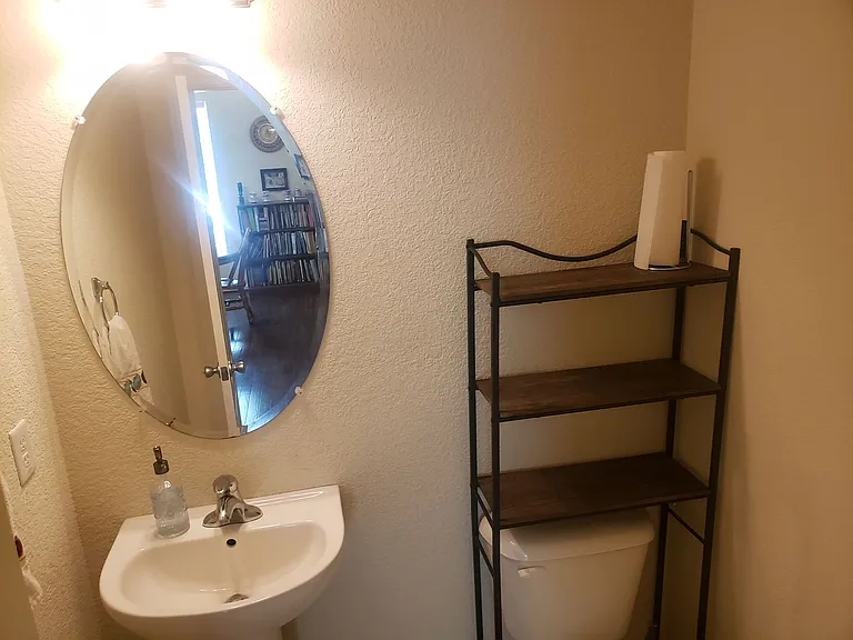 328 Cherry St — Photo 16