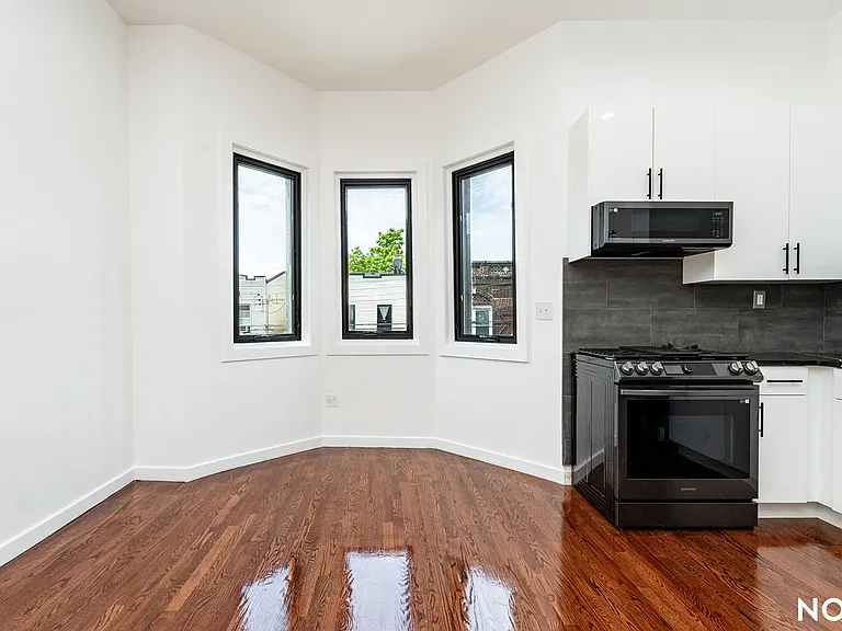 431 Cleveland St #3 — Photo 13