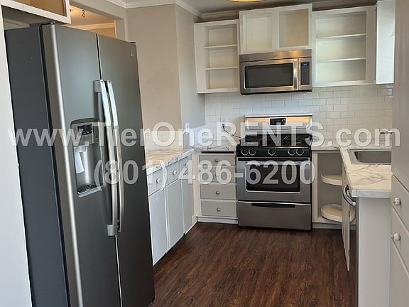 3rd image of 3926 W Squire Crest Dr