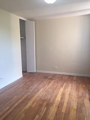 Rented by Roberto Guilbet, LREB | media 25