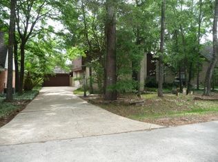 60 Woodhaven Wood Dr, Spring, TX 77380