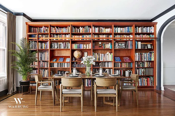 Sold by Warburg | media 13