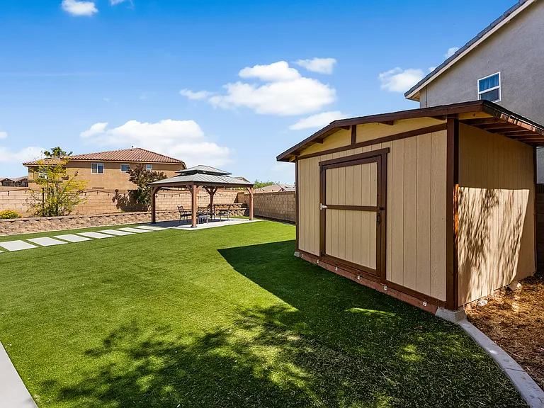 44256 Dahlia St — Photo 55