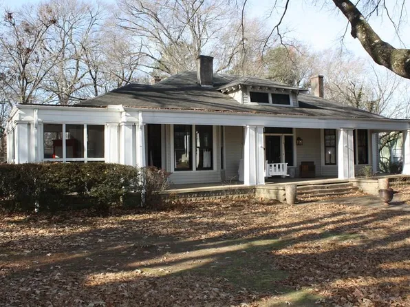 128 Eureka St, Batesville, MS 38606