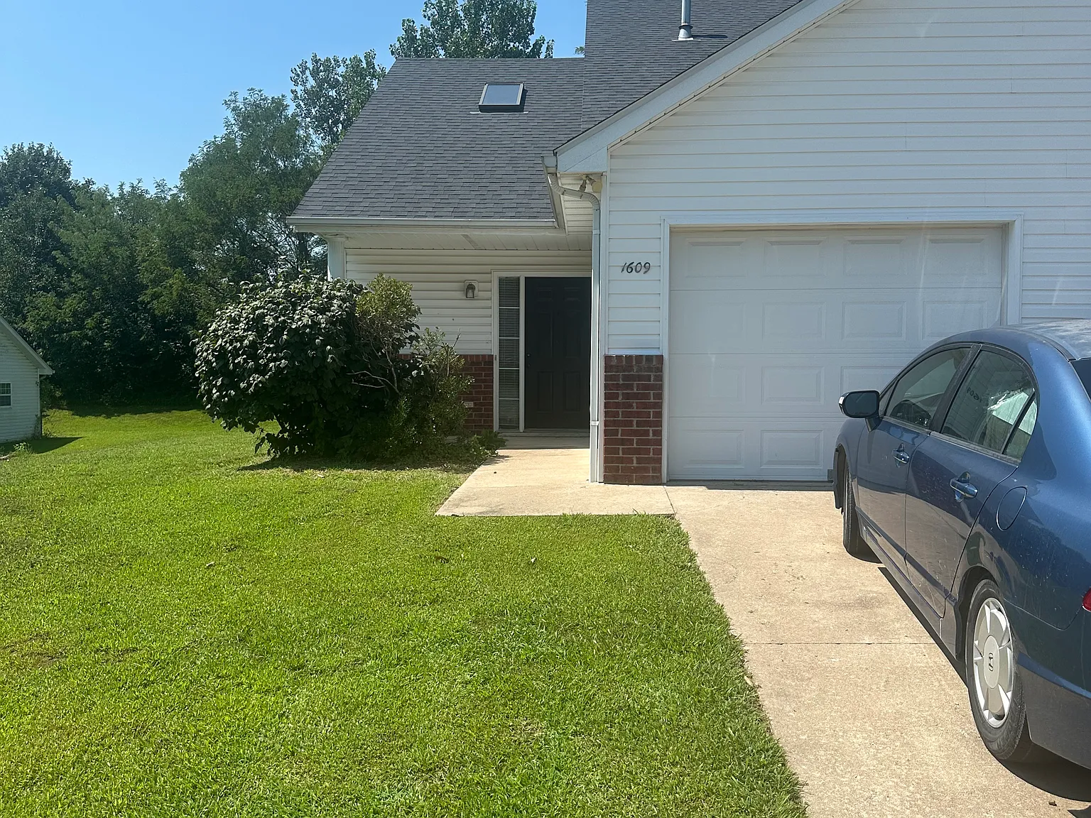 2 bed, 1288 sqft, $1,200 — Photo 1