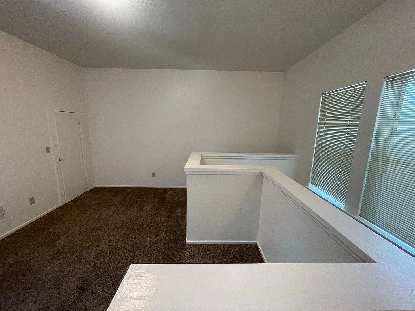 Spacious 4-Bedroom Condo at 214 A Street Prime UC Davis location available Sept 2026 — Photo 2