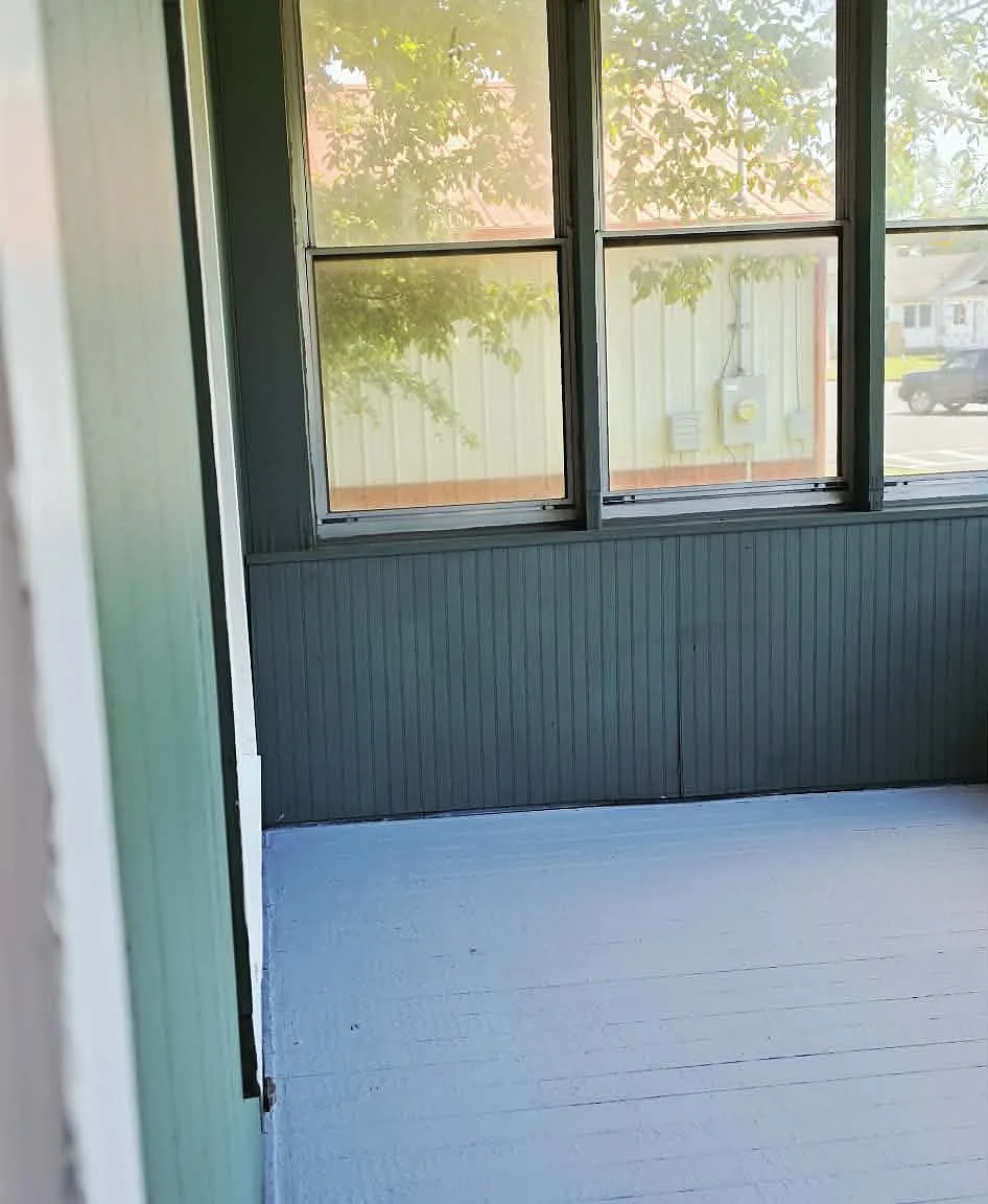 3 bed, 1104 sqft, $950 — Photo 2