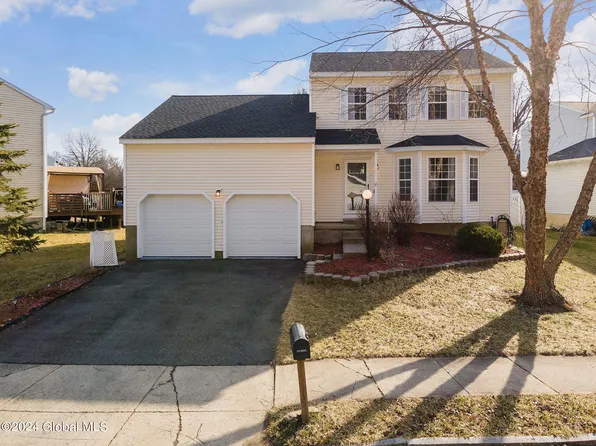 10 Wynantskill Way, Troy, NY 12180