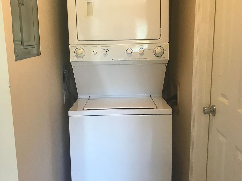 2nd image of 1200 5th Ave N APT 106