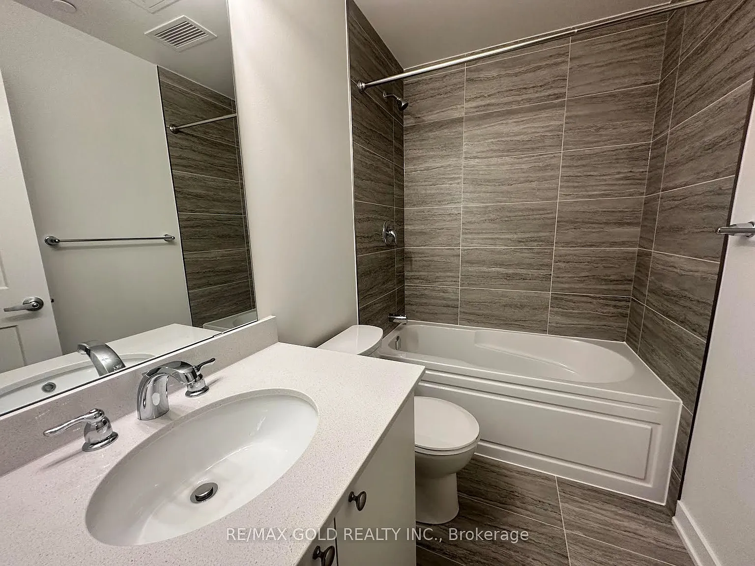 2 bed, $2,199 — Photo 4