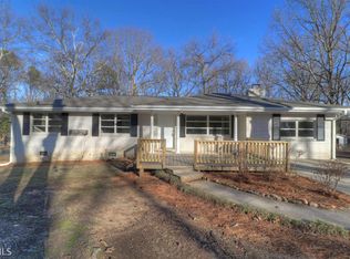 2076 Terry Ln, Douglasville, GA