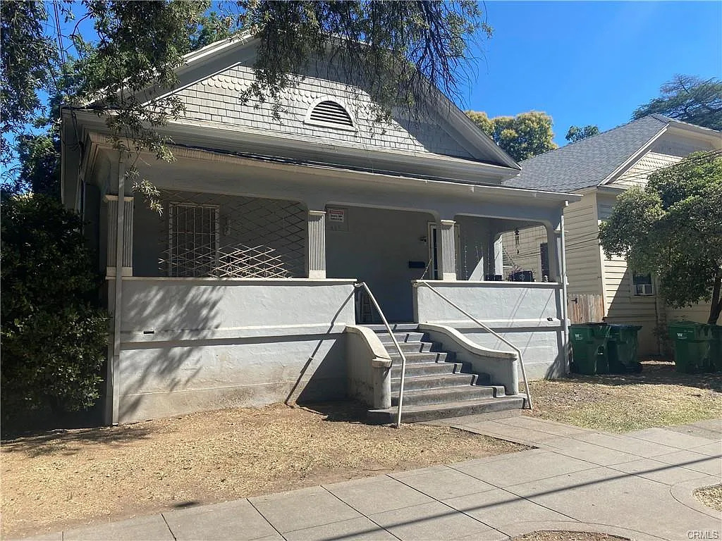 1 bed, 1098 sqft, $1,250 — Photo 2