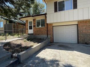 40 Bonnymede Rd, Pueblo, CO 81001