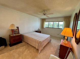 7847 Golf Circle Dr APT 308, Margate, FL 33063