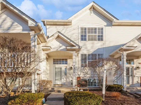 7216 Flagg Creek Dr, Indian Head Park, IL 60525