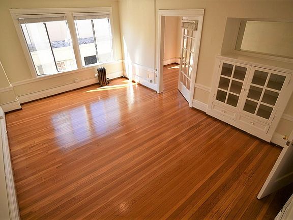 5th image of 2414 Telegraph Ave