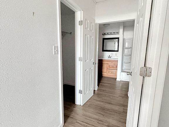 5th image of 4549 Main St