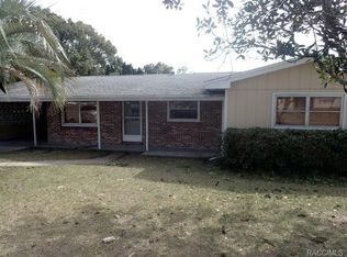 2140 W Howard Pl, Citrus Springs, FL 34434