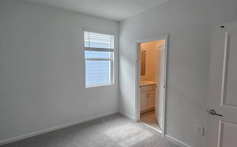 2557 Rider Rain Ln — Photo 33
