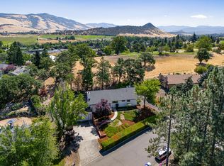 630 Oak Knoll Dr, Ashland, OR