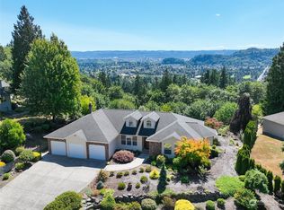118 Sunset Dr, Longview, WA 98632
