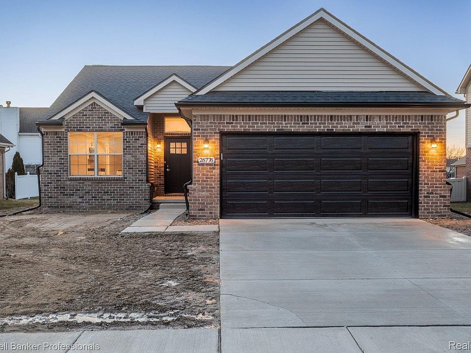 1st image of 26761 Coronation Dr