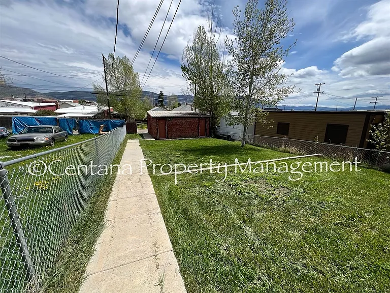 646-648 S Montana St — Photo 28