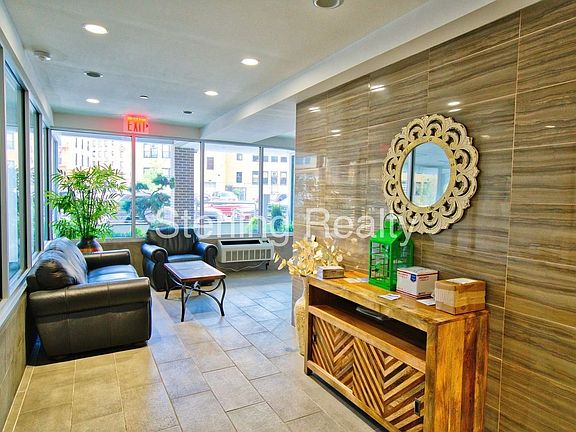 2nd image of 2315 Astoria Blvd APT 5C