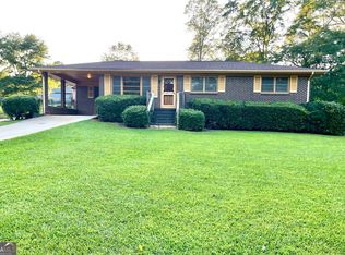 9118 Carr Cir, Covington, GA 30014