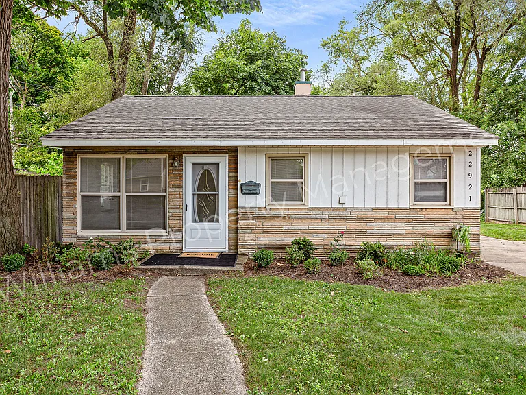 22921 Rosewood St — Photo 1