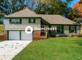 9108 Switzer St, Overland Park, KS 66214