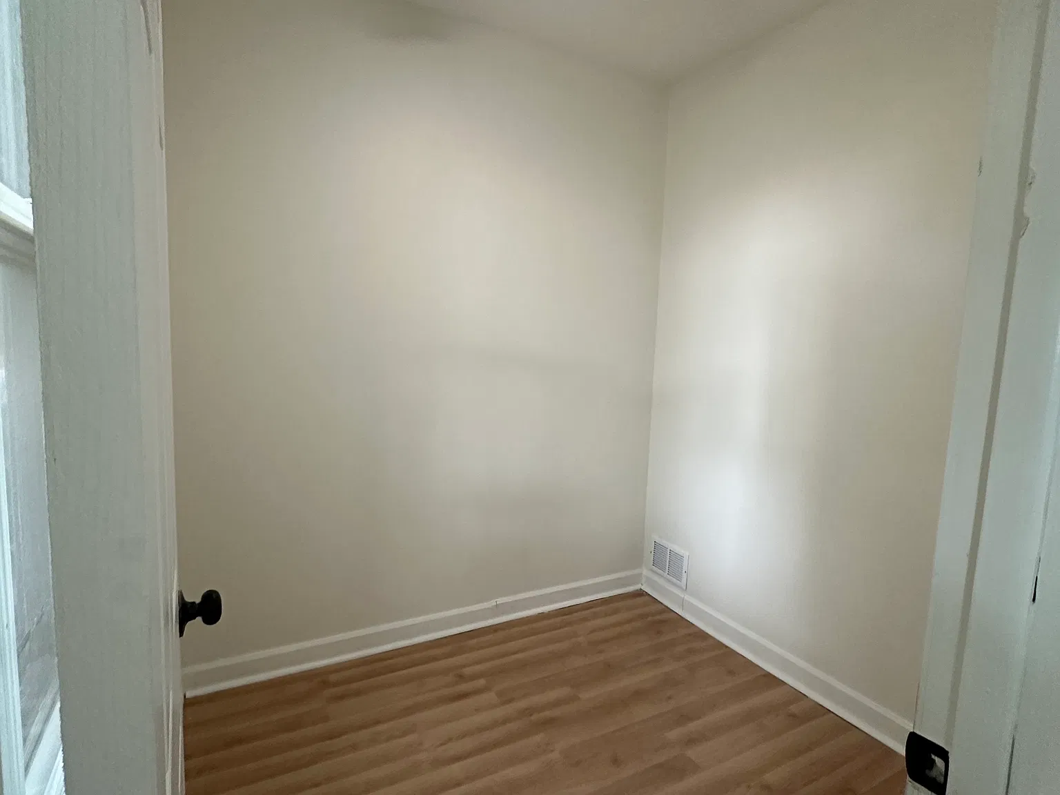 3 bed, 700 sqft, $1,450 — Photo 4