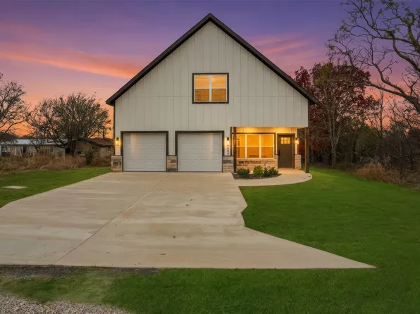 5529 Mercedes Cir, Granbury, TX 76048