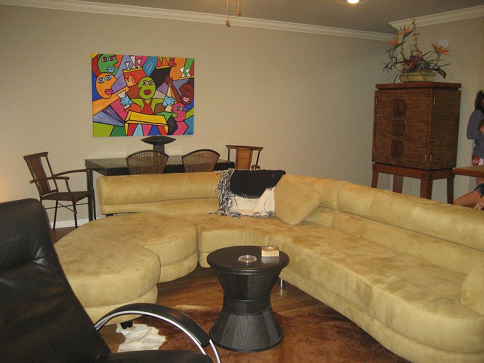 1st image of 1059 W Malibu St