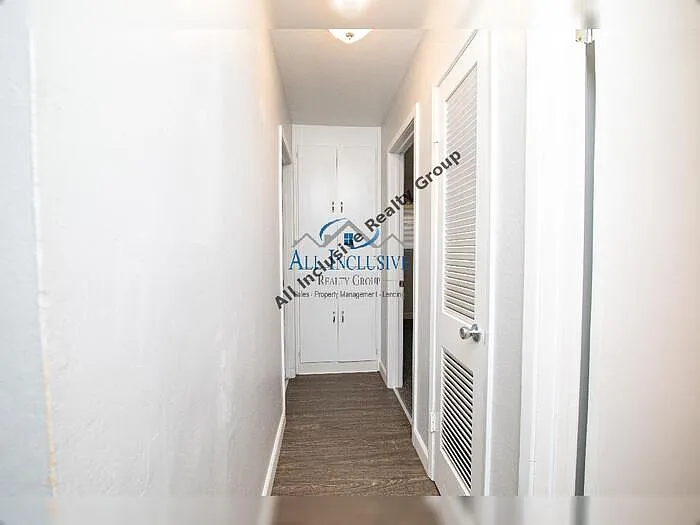 2710 Lerwick Rd — Photo 21
